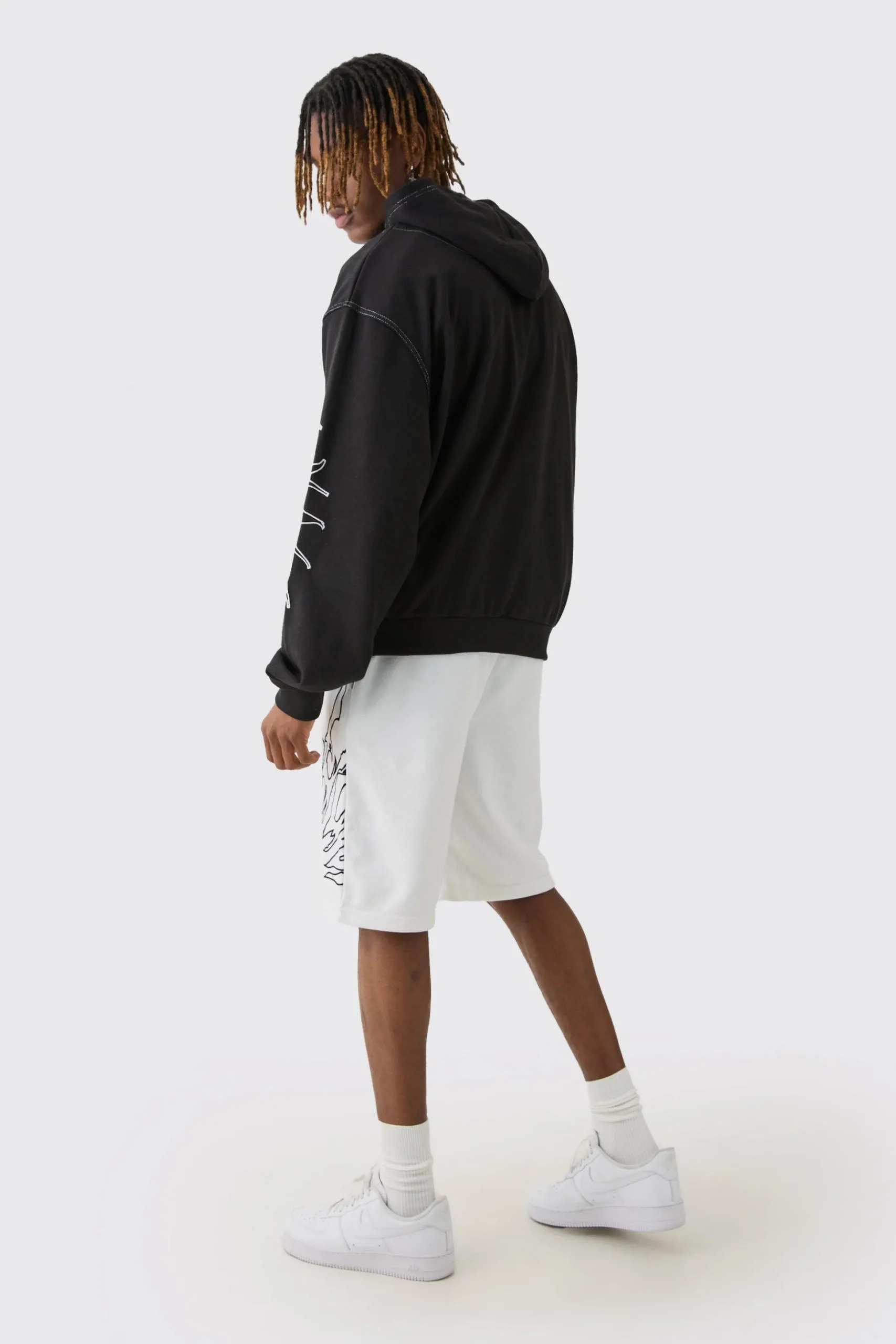 Tall Loose Fit Embroidery Shorts | BoohooMAN UK
