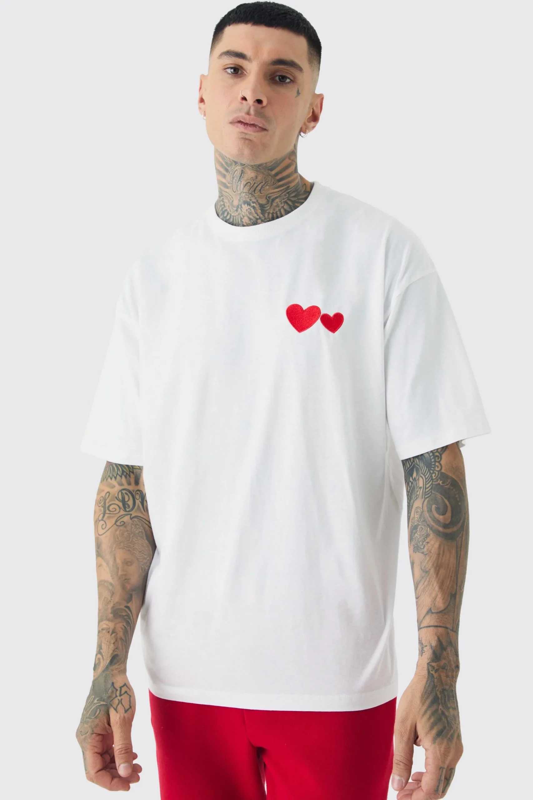 Tall Love Heart Embroidered T-shirt In White | BoohooMAN UK