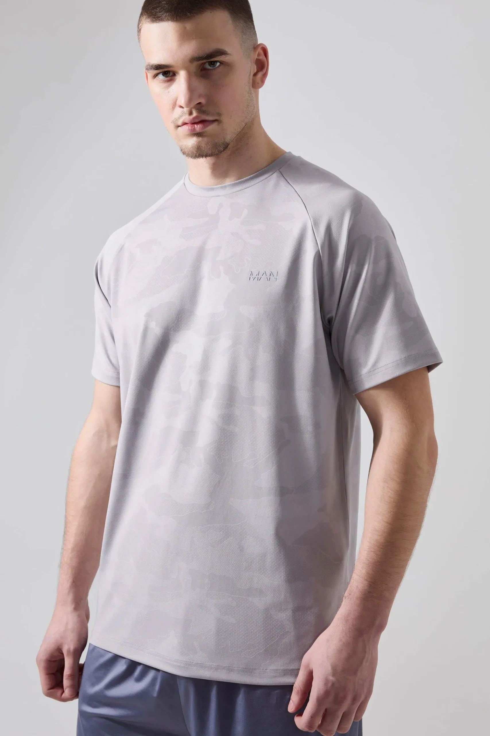 Tall Man Active Camo Raglan Regular Fit Performance T-shirt | BoohooMAN UK