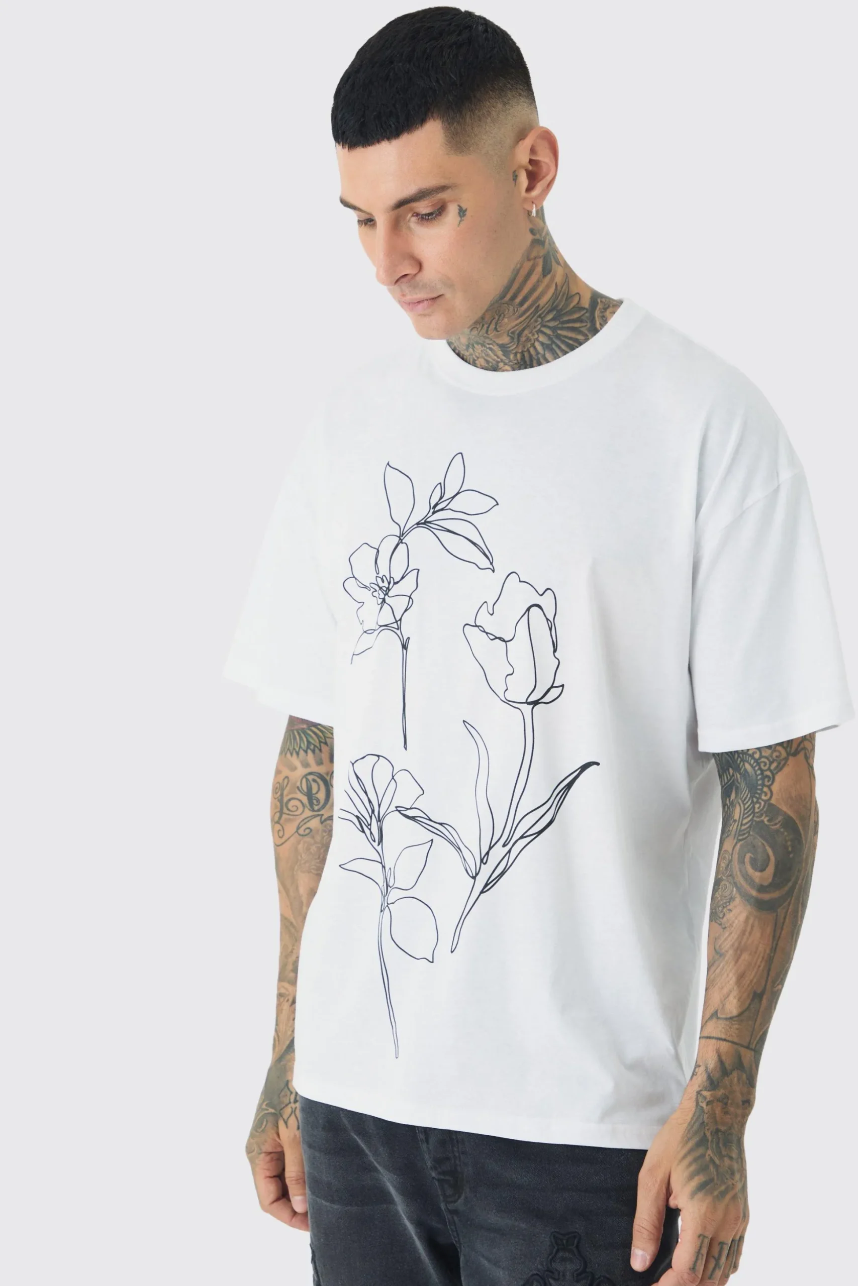 Tall Mono Abstract Floral Printed T-shirt In White | BoohooMAN UK