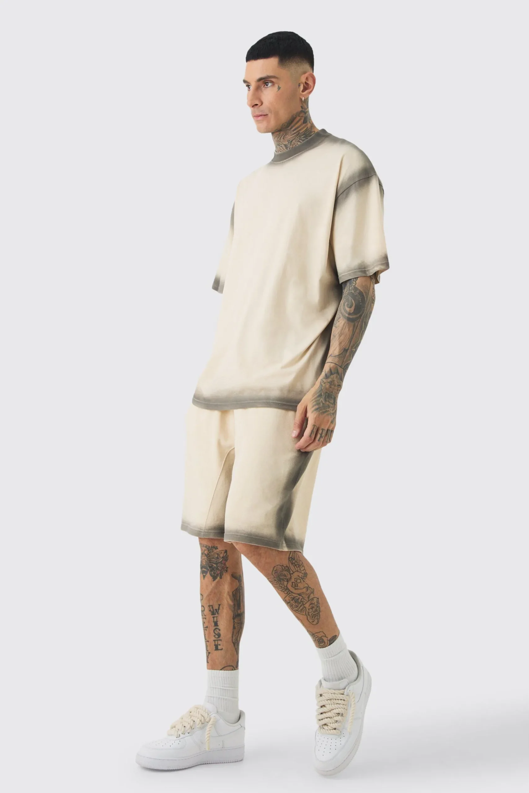 Tall Oversized Extended Neck Spray Wash T-shirt & Short Set | BoohooMAN UK