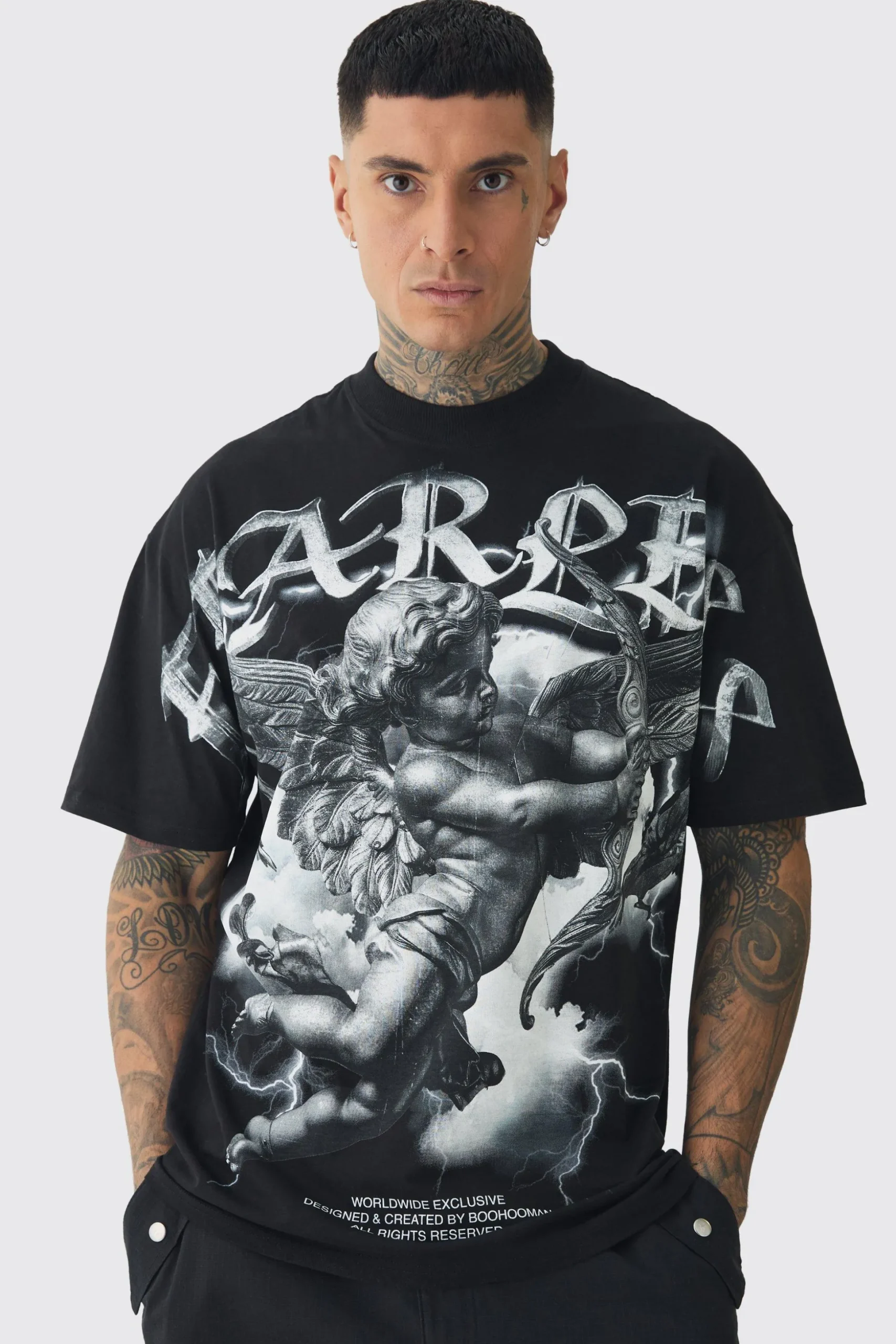 Tall Oversized Extended Neck Cherub Large Scale Print T-Shirt | BoohooMAN UK