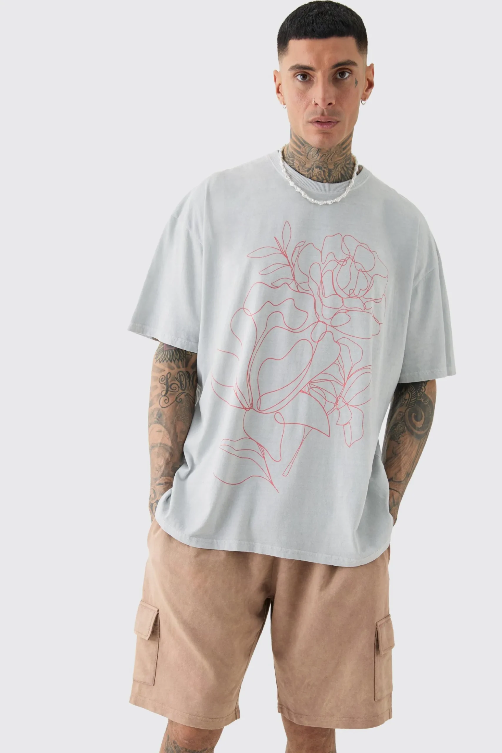 Tall Oversized Floral Stencil Print T-shirt In Grey | BoohooMAN UK