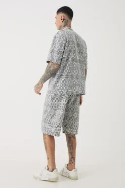 Tall Oversized Jacquard Abstract T-shirt | BoohooMAN UK