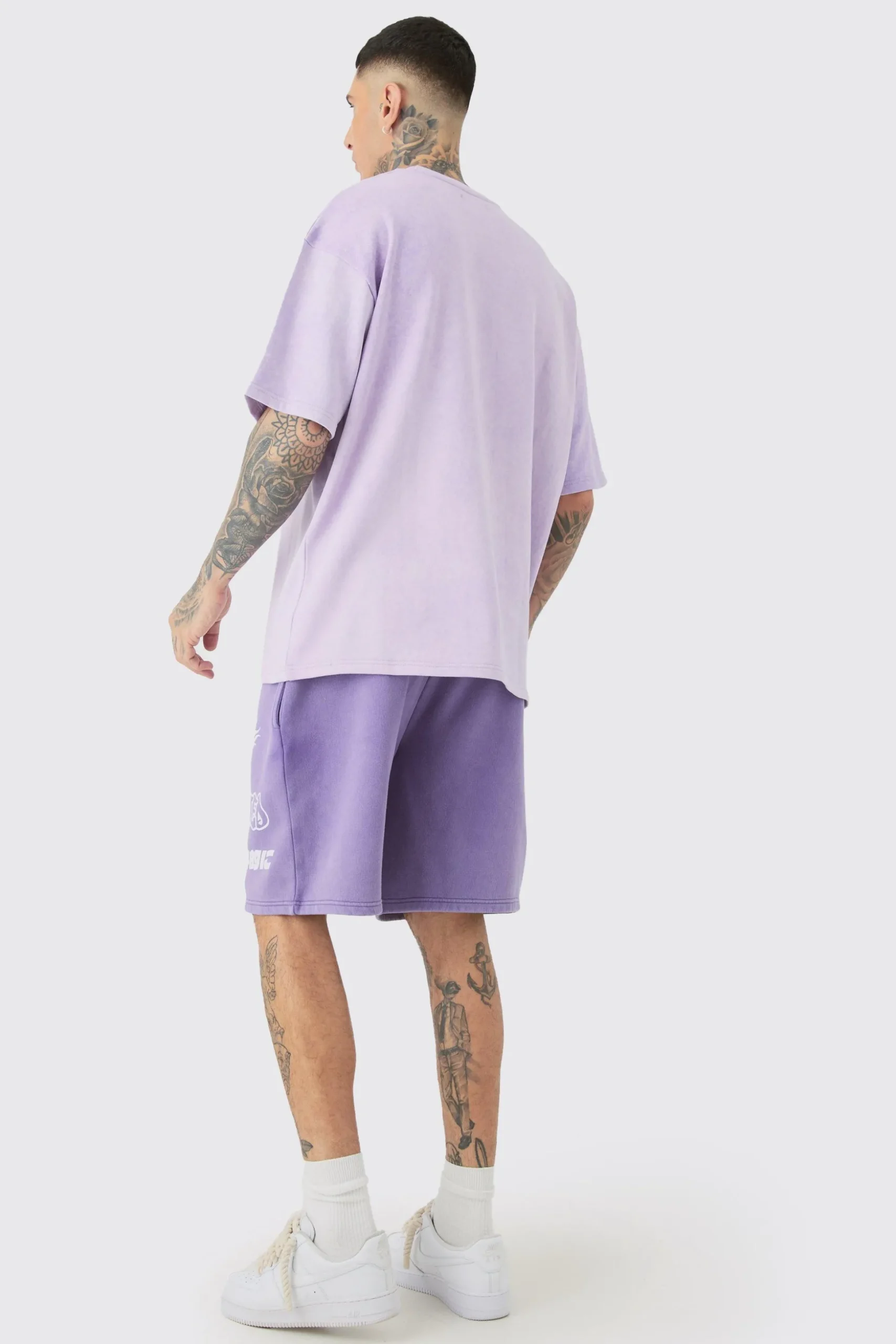 Tall Oversized Limited Applique Washed T-shirt | BoohooMAN UK