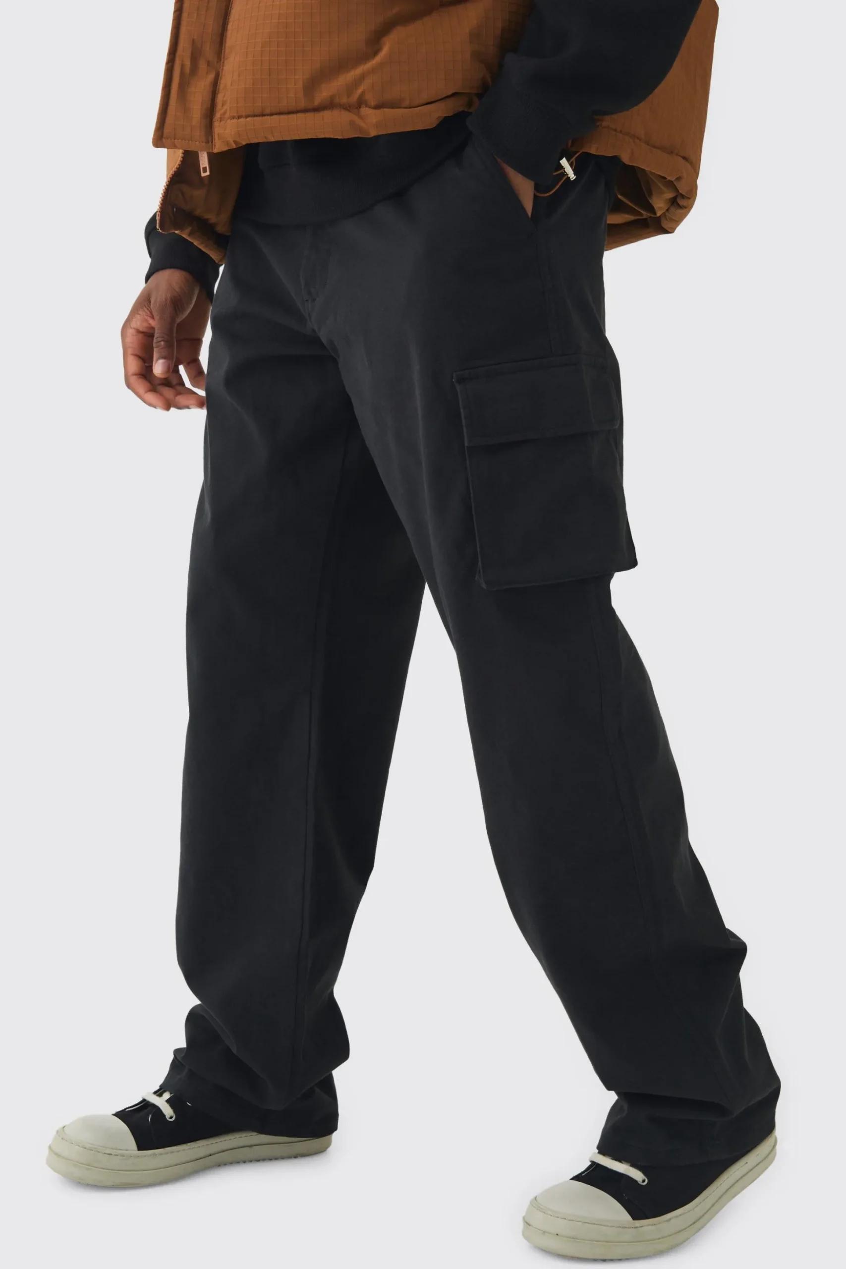 Tall Relaxed Fit Fixed Waist Cargo Trousers | BoohooMAN UK