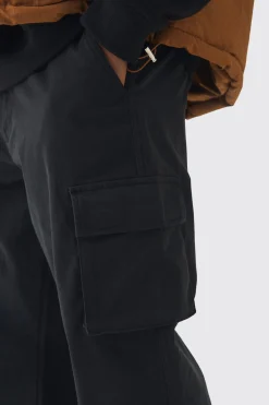 Tall Relaxed Fit Fixed Waist Cargo Trousers | BoohooMAN UK