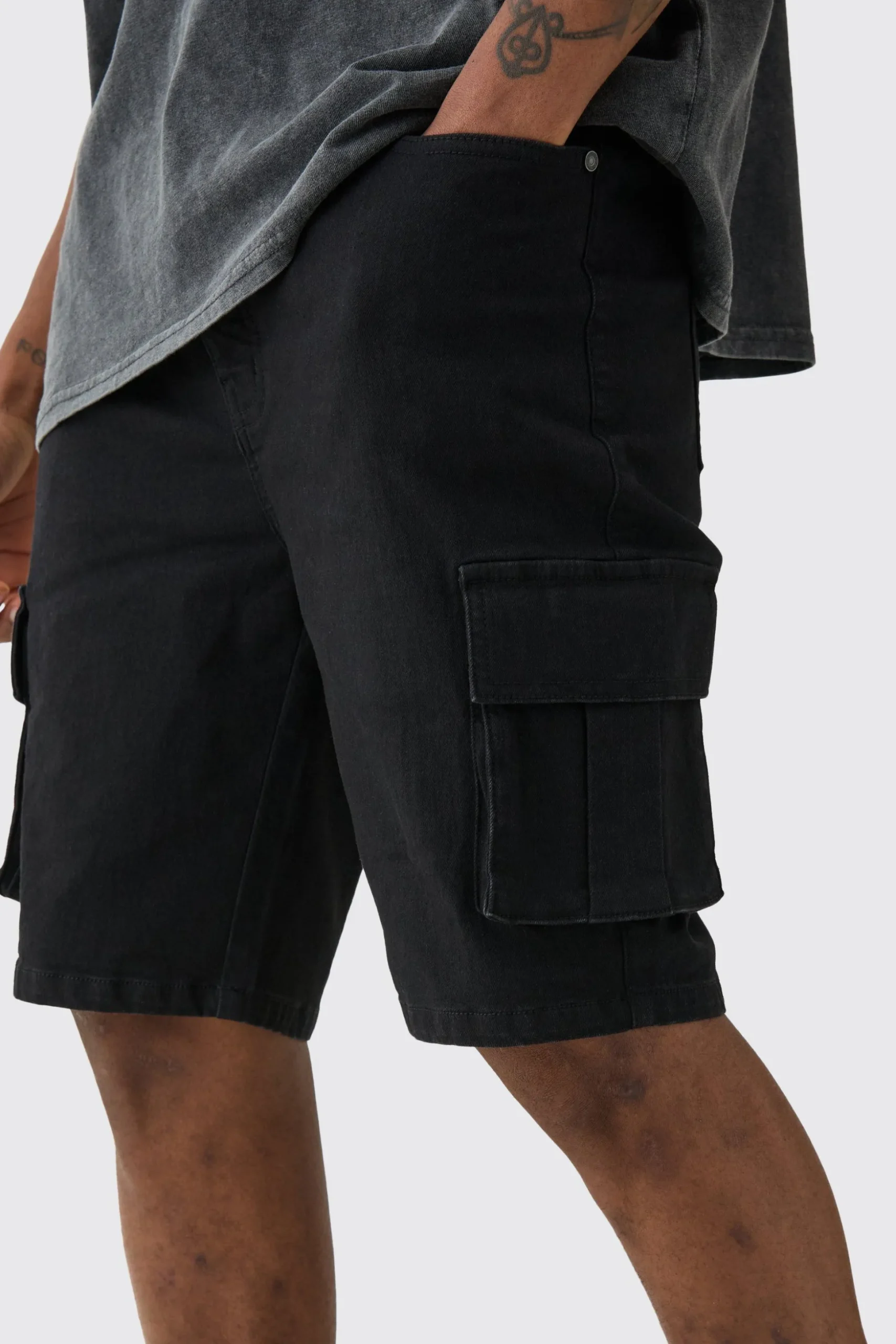 Tall Skinny Stretch Cargo Denim Shorts In Black | BoohooMAN UK