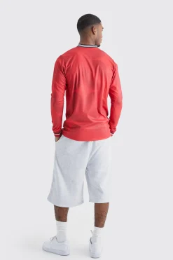 Tall Worldwide Long Sleeve Football Shirt | BoohooMAN UK