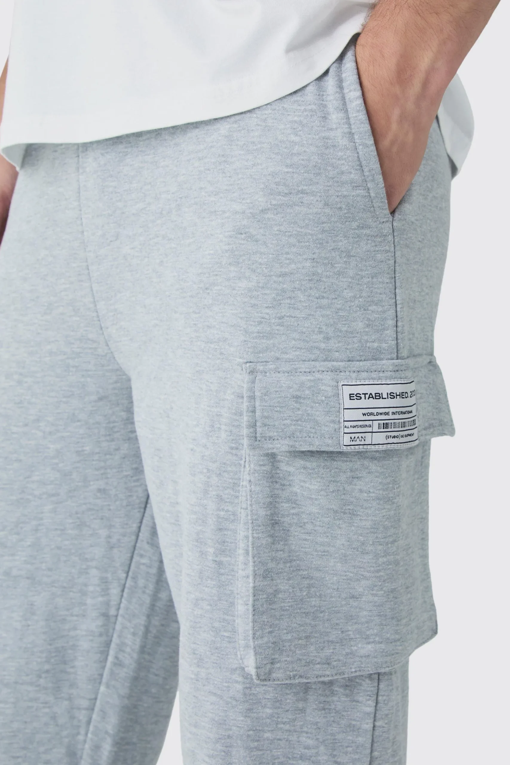 Tall Woven Tab Relaxed Fit Cargo Joggers | BoohooMAN UK