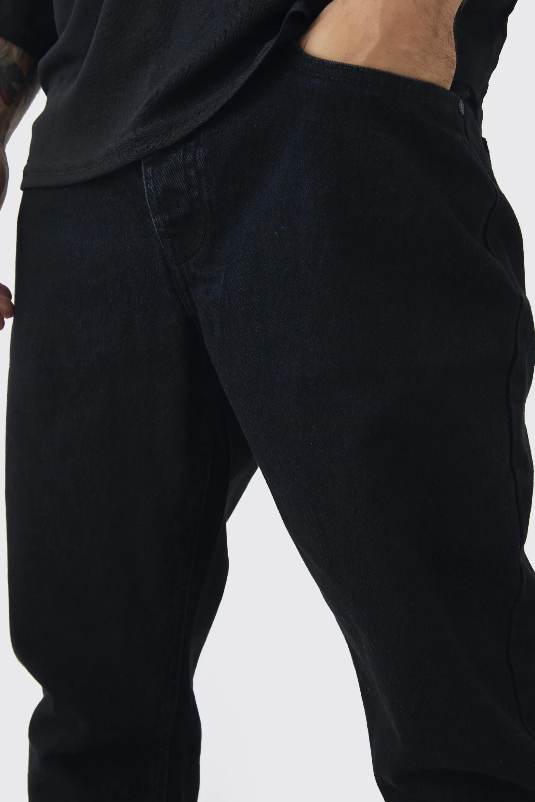 Tapered Rigid Jean In True Black | BoohooMAN UK