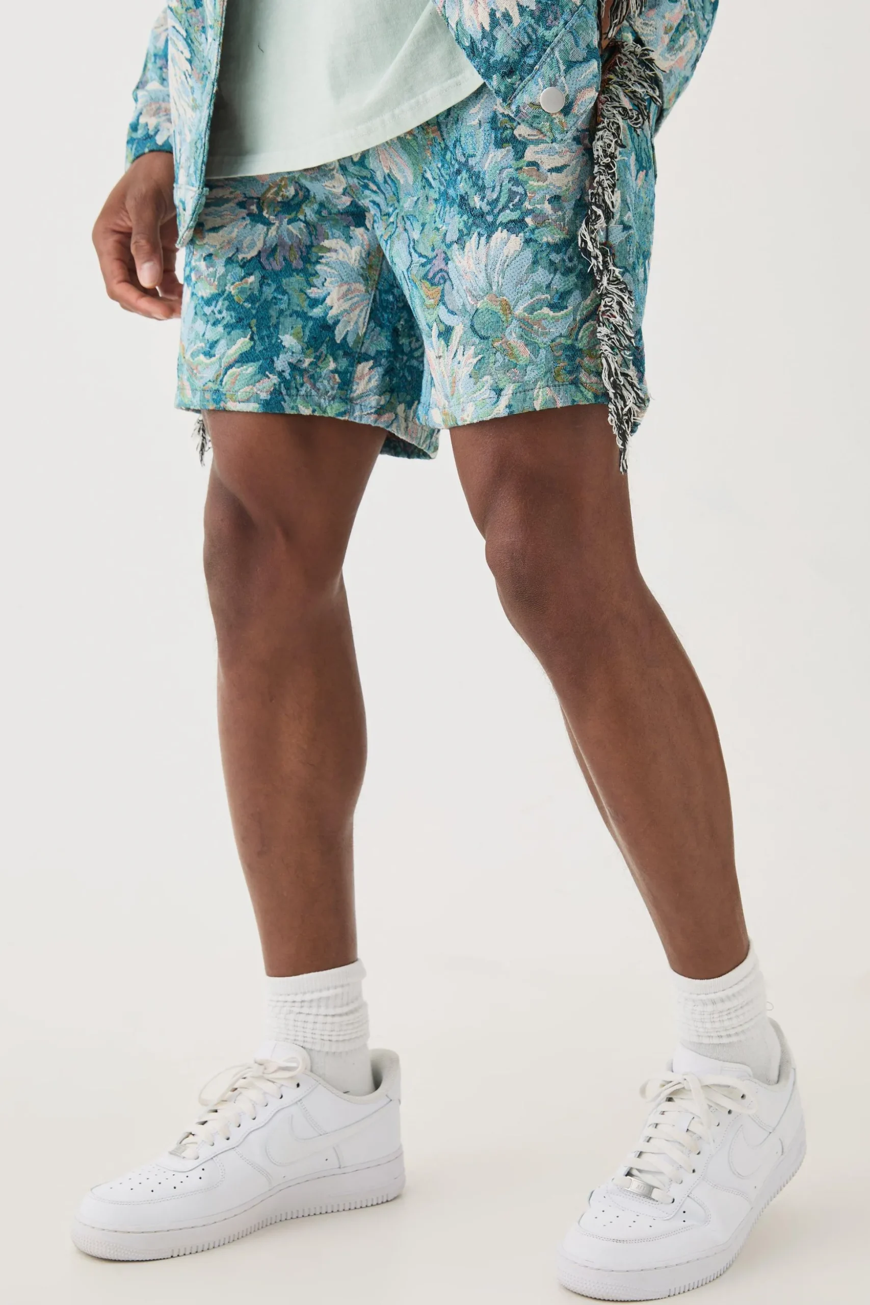 Tapestry Frayed Relaxed Fit Shorts | BoohooMAN UK
