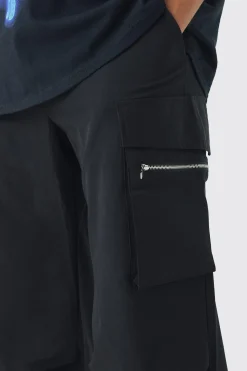 Technical Stretch Cargo Parachute Pants | BoohooMAN UK
