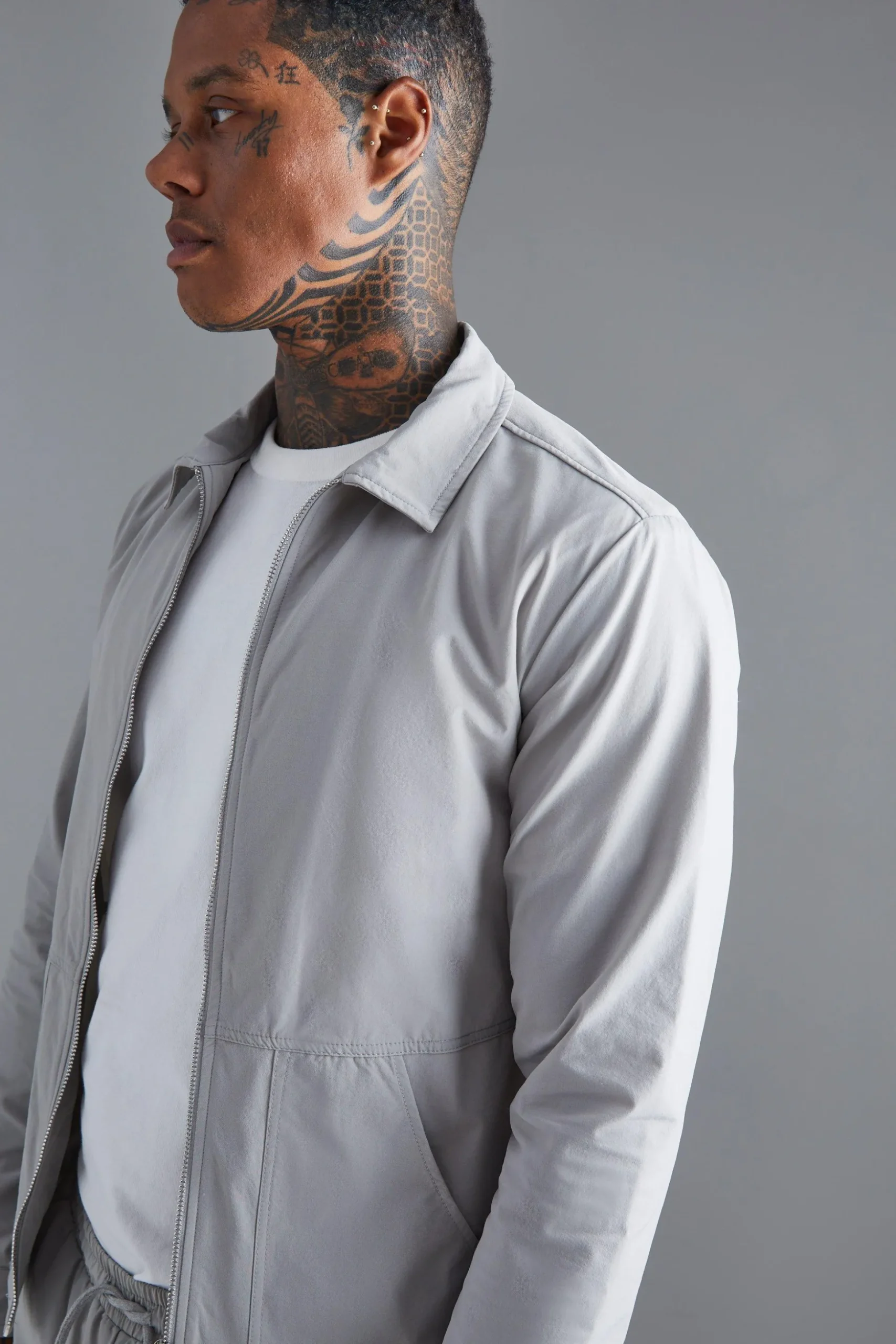 Technical Stretch Shacket | BoohooMAN UK