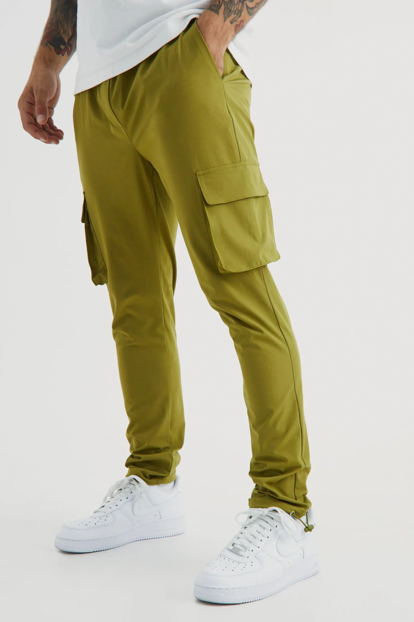 Technical Stretch Skinny Cargo Trouser | BoohooMAN UK