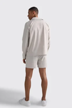 Technical Stretch Smart Pleat Short | BoohooMAN UK