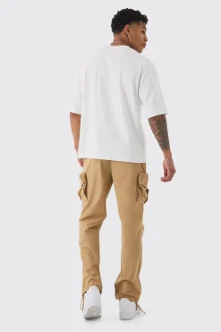 Technical Stretch Straight Fit Cargo Trousers | BoohooMAN UK