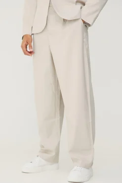 Textured Relaxed Fit Trousers | BoohooMAN UK