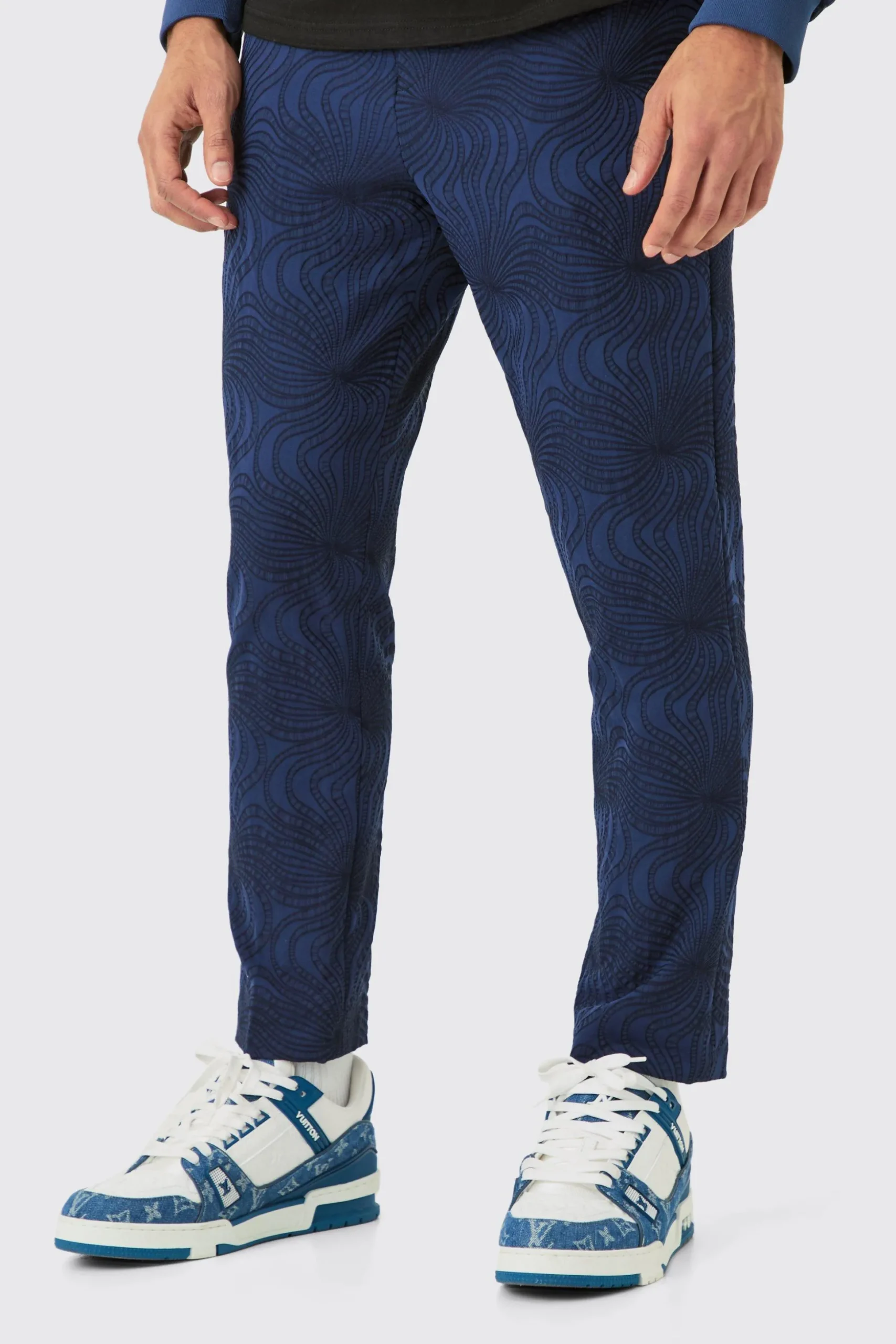 Textured Tailored Pintuck Tapered Trousers | BoohooMAN UK