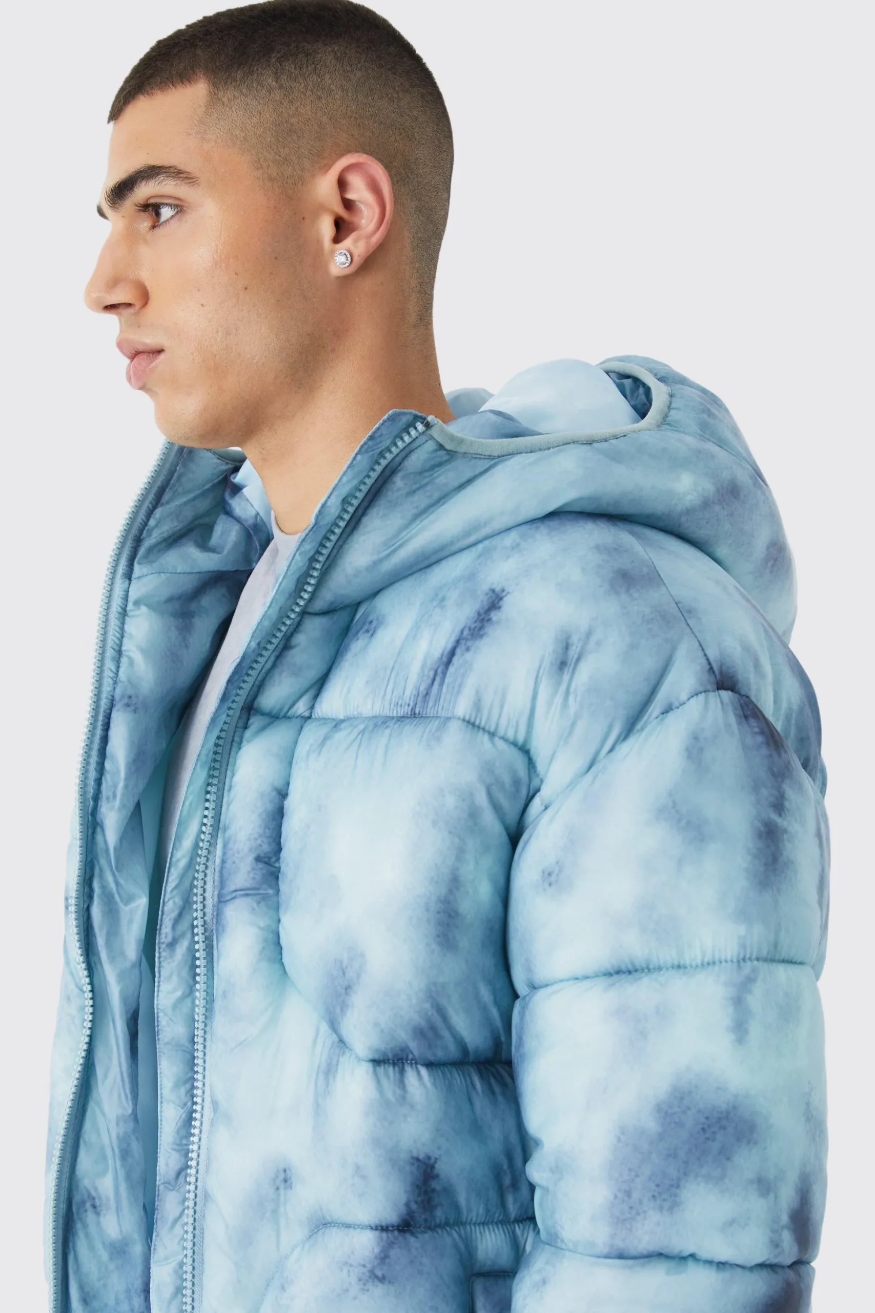 Tie Dye Quilted Puffer With Hood | BoohooMAN UK