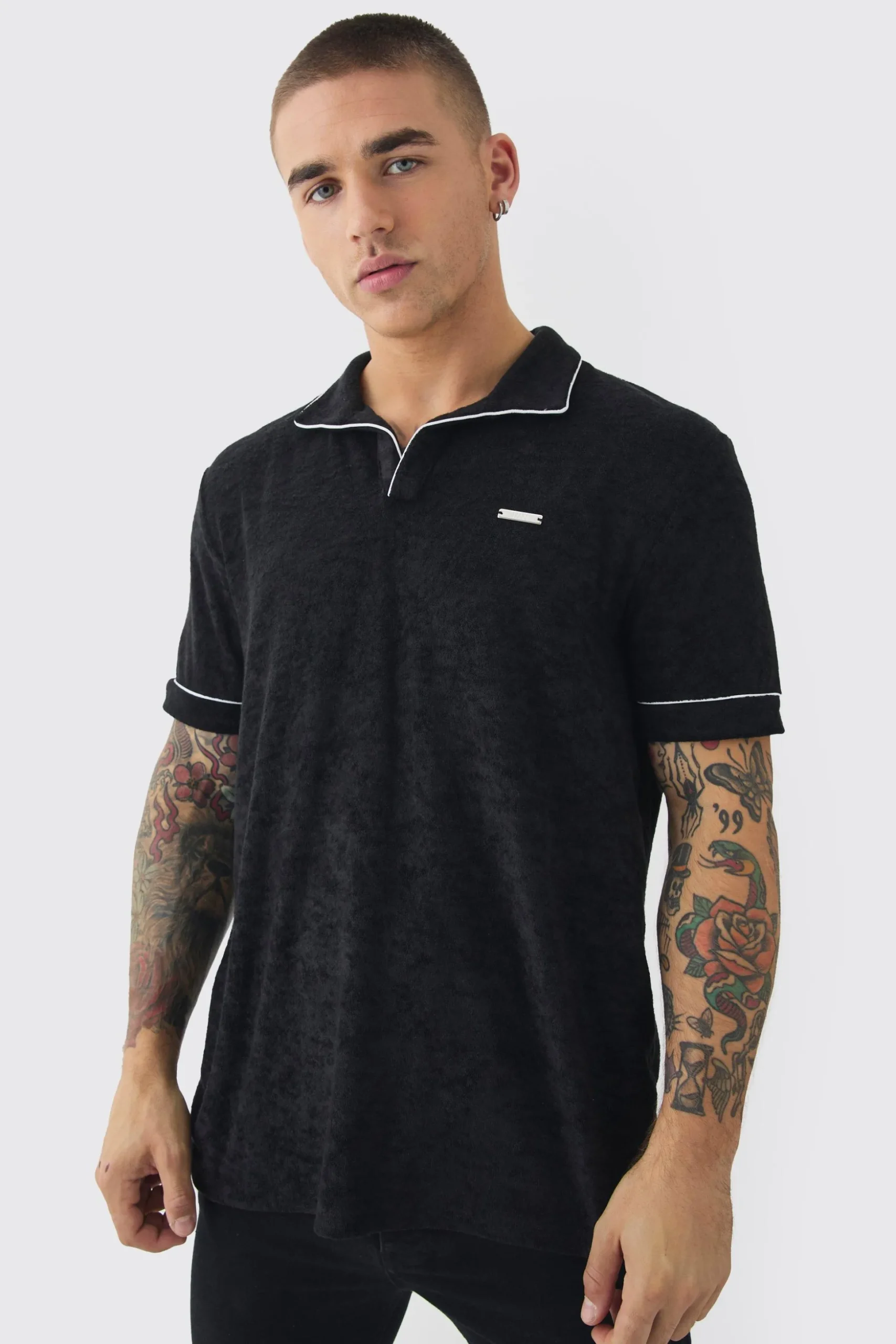 Towelling Polo With Piping & Metal Tab | BoohooMAN UK