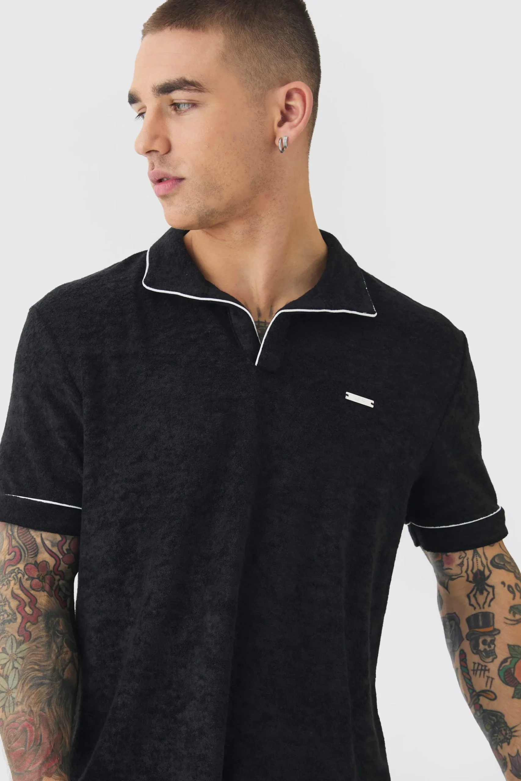 Towelling Polo With Piping & Metal Tab | BoohooMAN UK