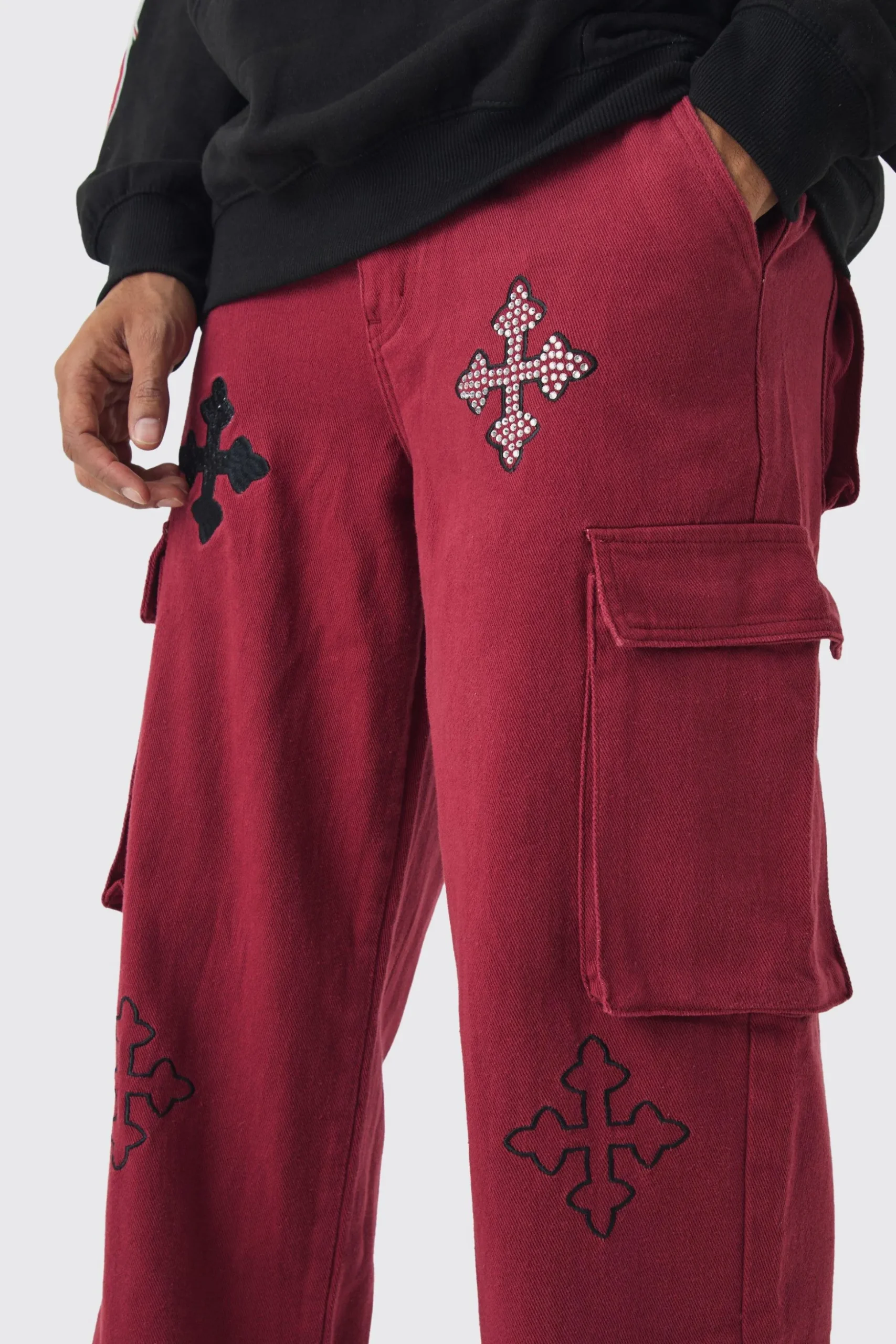 Twill Fixed Waist Relaxed Cross Applique Cargo Trousers | BoohooMAN UK
