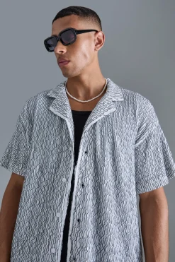Two Tone Boxy Ripple Pleated Shirt | BoohooMAN UK