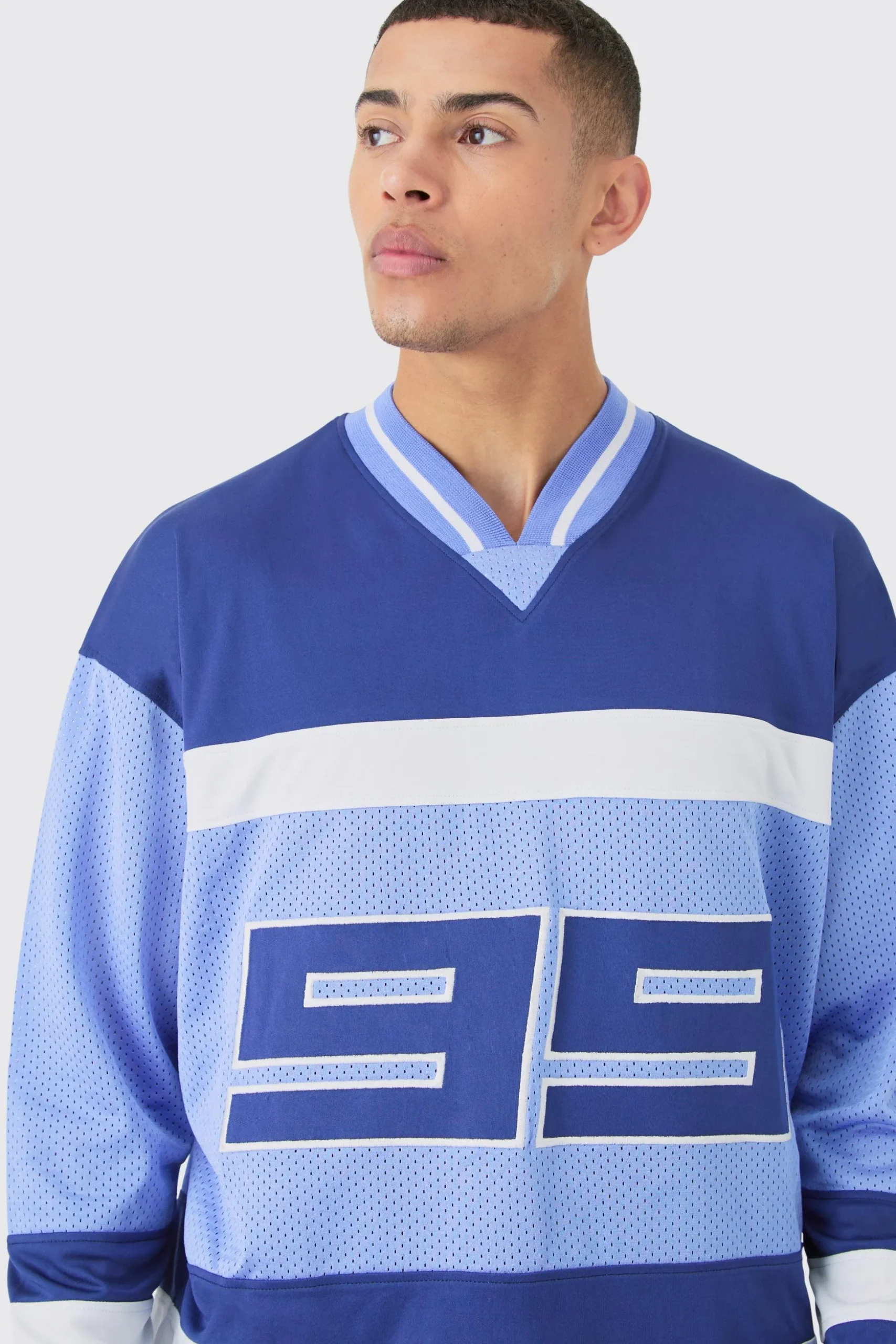 V Neck Colour Block Mesh Long Sleeve T-shirt | BoohooMAN UK