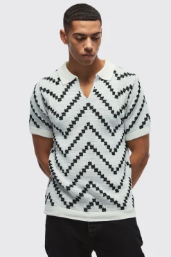 V Neck Stripe Knit Polo | BoohooMAN UK