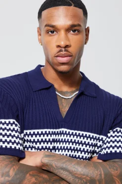 V Neck Striped Knitted Polo | BoohooMAN UK